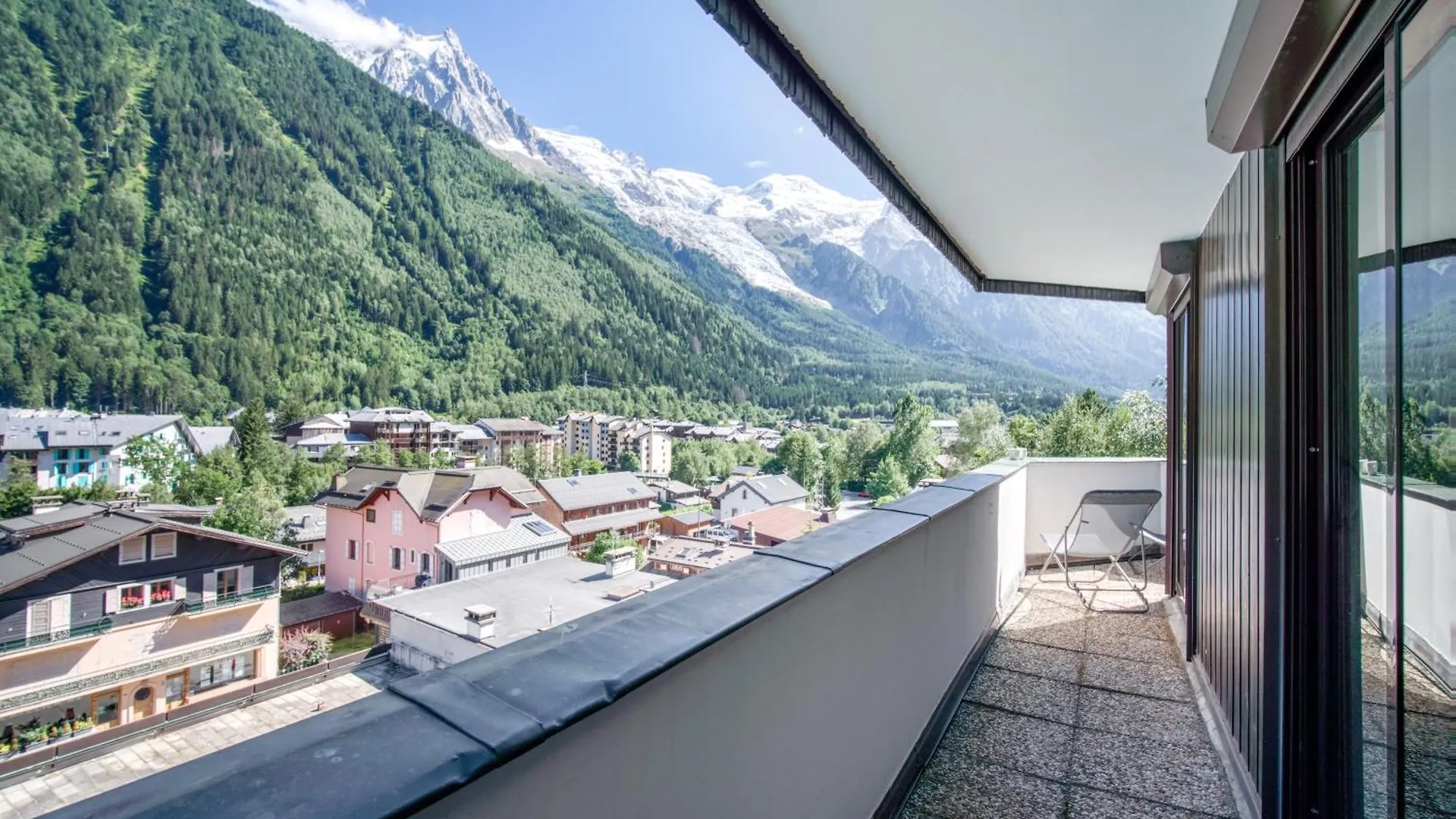 Appartement Grand Beau Site By C2J Chamonix 0*,  France